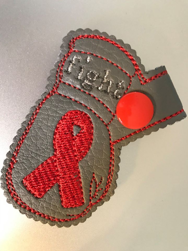 Bild 1 von Sofortdownload - nicht bestellen Cancer - Brustkrebs Freebie Schlüsselanhänger ITH