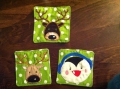 Bild 5 von Mug Rugs Christmas Elch, Santa,Bär und Pinguin Zuckerstangenmugs 10 x 10 ITH